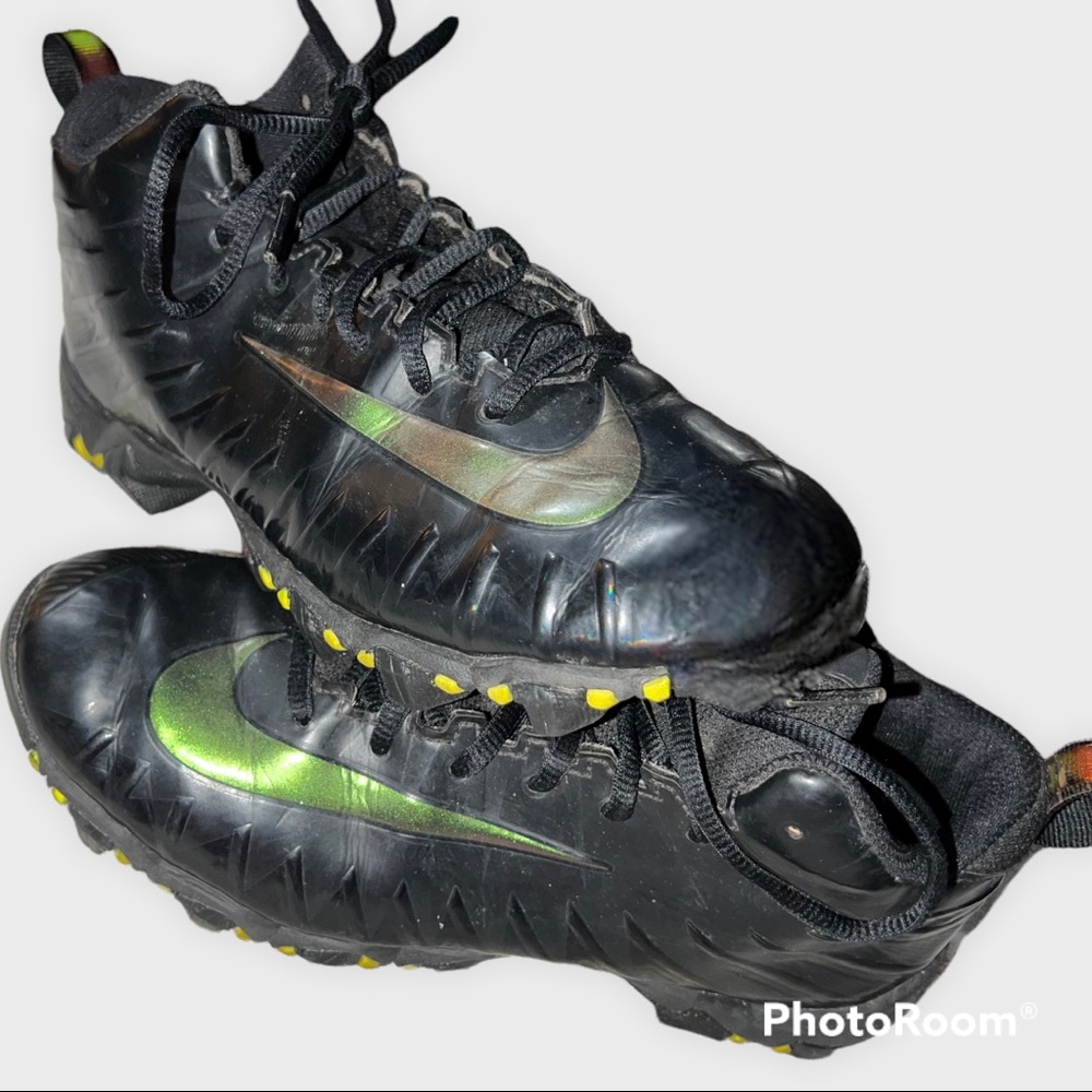 Nike Football FastFlex Alpha Cleats Boy’s Size 5